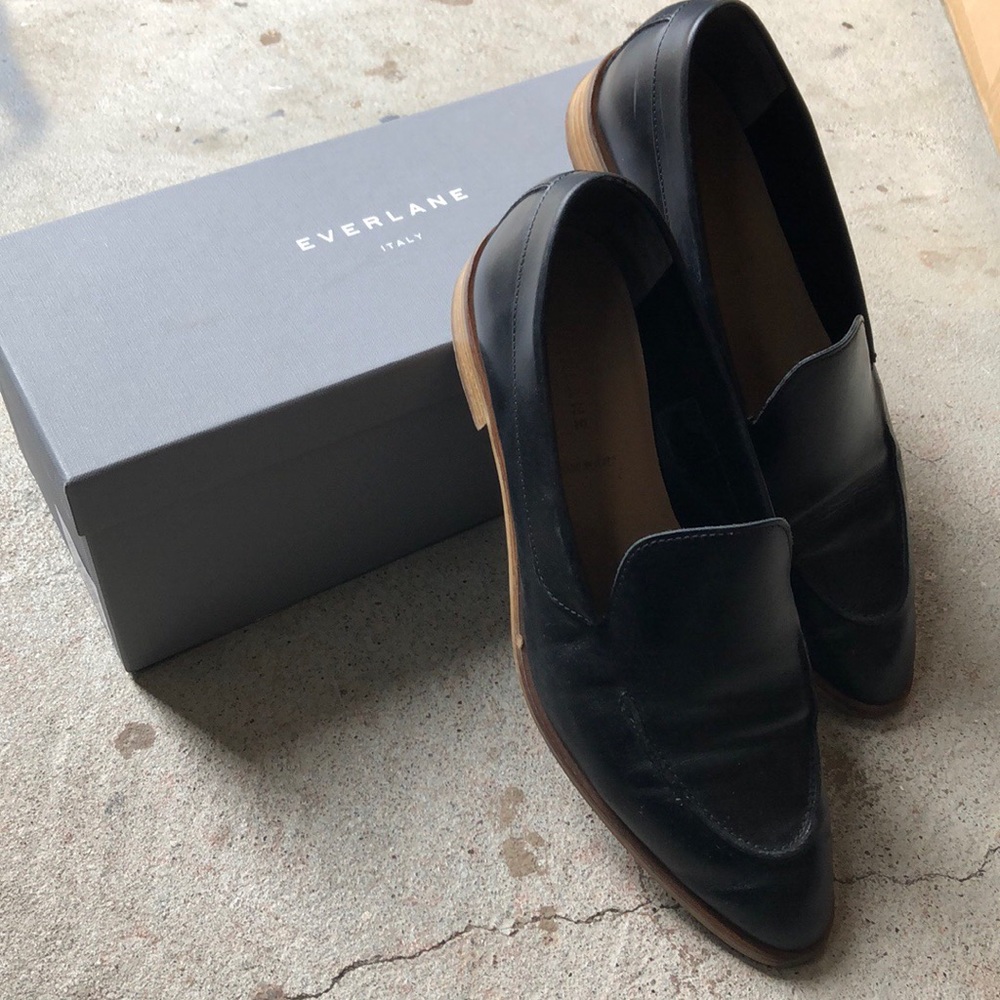 Everlane black loafers size 9.5 fit like 9